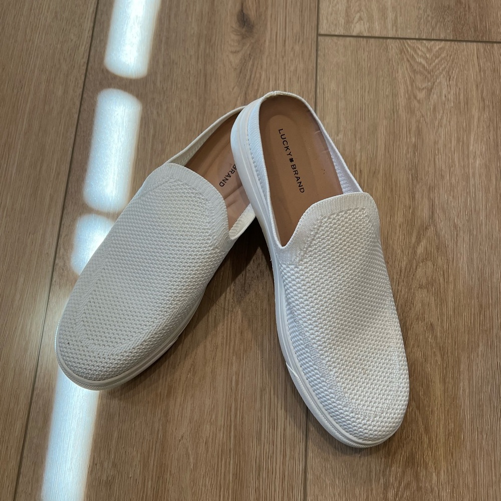 Lucky Brand Men’s Off-White Slip-On Knit Loafers